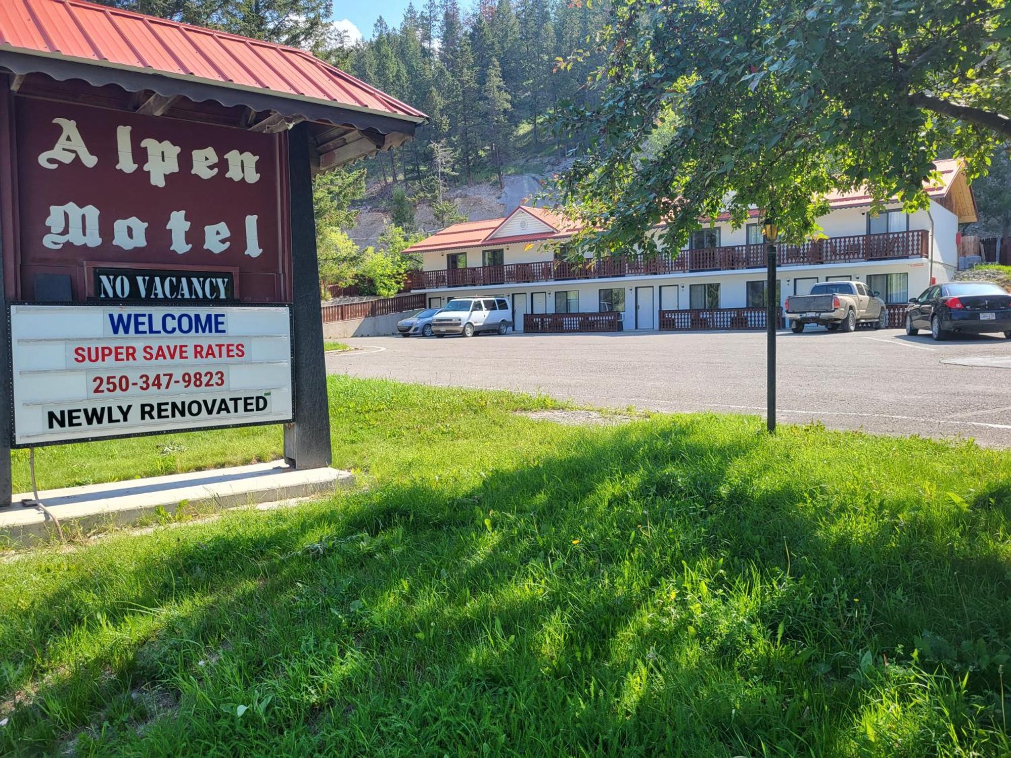 Alpen Motel เรเดียมฮอตสปริงส์ ภายนอก รูปภาพ