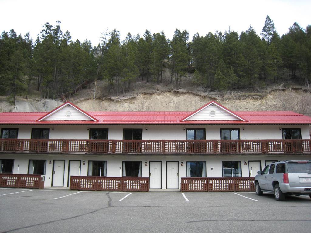 Alpen Motel เรเดียมฮอตสปริงส์ ภายนอก รูปภาพ