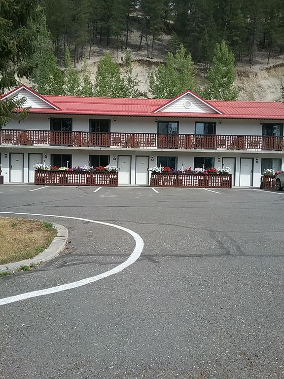 Alpen Motel เรเดียมฮอตสปริงส์ ภายนอก รูปภาพ